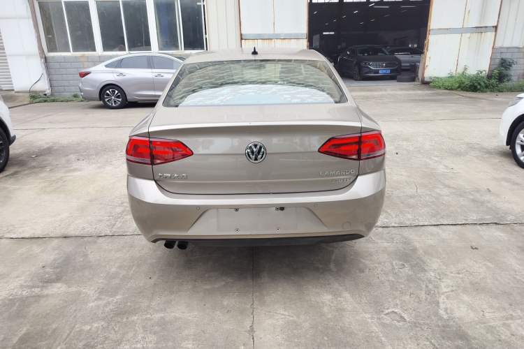 Used Volkswagen Lamando 2017 230TSI DSG Fashion Edition