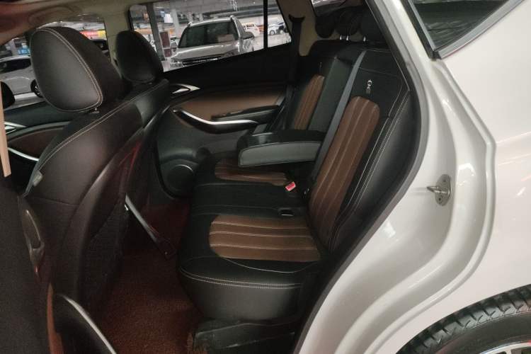 Used BYD Song 2017 Gaishe Upgrade Edition 1.5TID Automatic Elite Model
