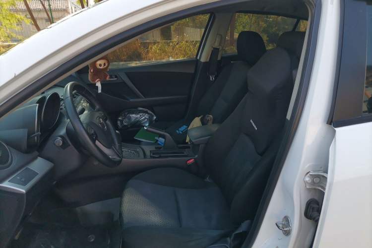 Used Mazda 3 2013 Sedan 1.6L Automatic Elite Model Left Front Seat