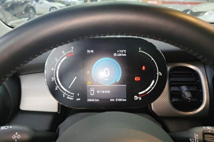 Used MINI MINI 2022 1.5T COOPER Classic Edition