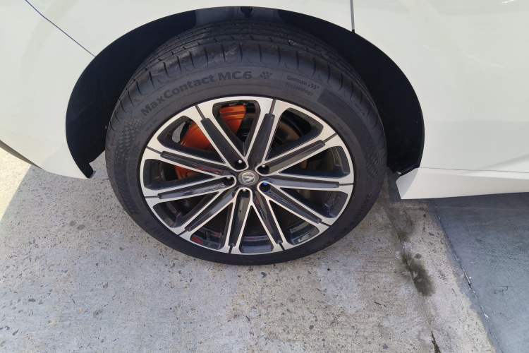 Used CHANGAN UNI-K iDD 2024 ZhiDian iDD 1.5T 135km Smart Leading Model
