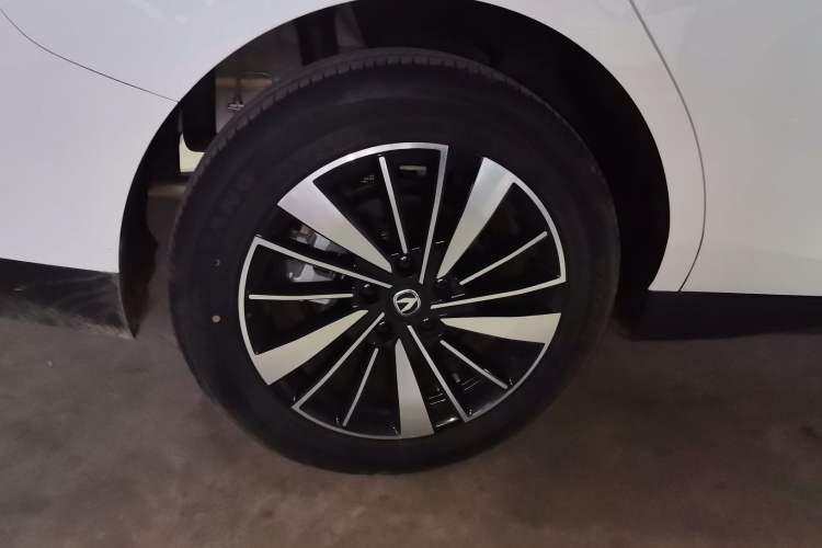 Used Changan Eado PHEV 2025 Smart New Blue Whale 145KM Battleship Edition