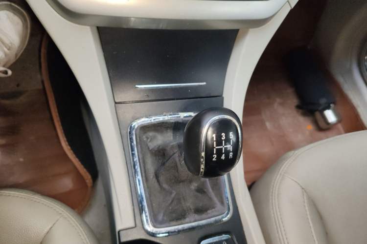 Used Geely Auto Emgrand 2014 Sedan 1.5L Manual Elite Model