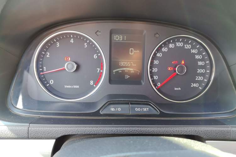 Used Volkswagen Lavida 2013 Revised Classic 1.6L Manual Fashion Edition Instrument Cluster