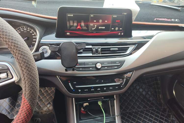 Used Changan Raeton CC 2018 1.5T Manual Luxury Model China V Standard