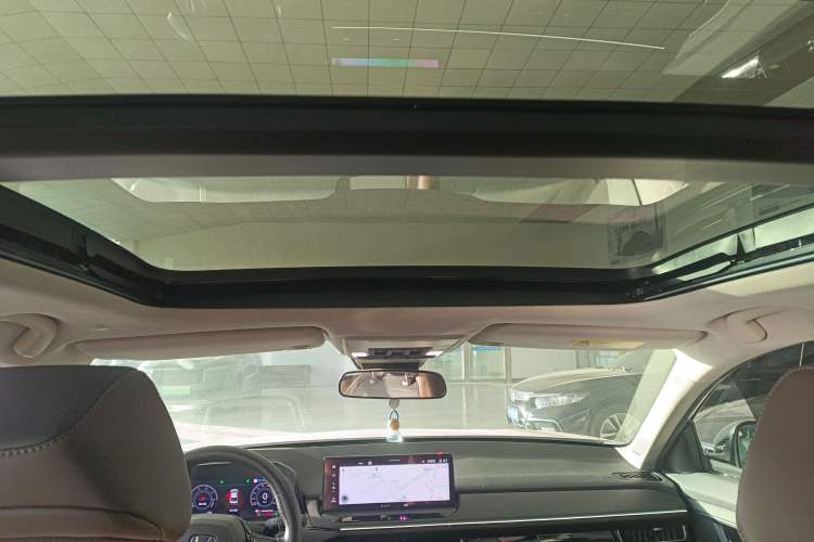 Used Honda Inspire New Energy 2023 ePHEV Prestige Edition
