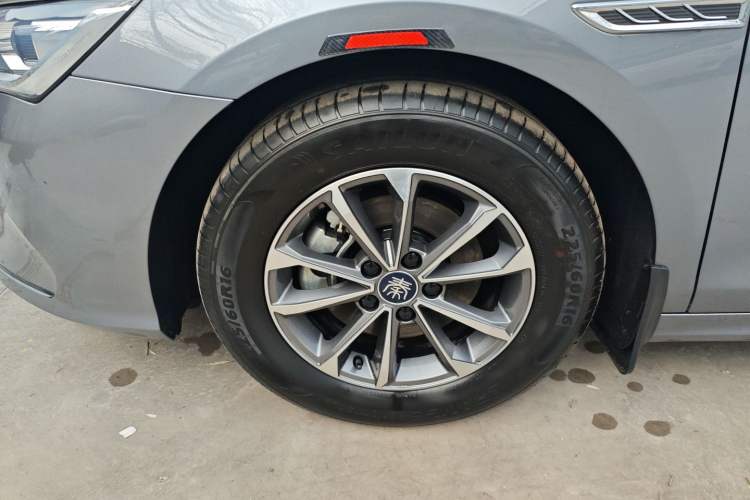 Used BYD Qin PLUS 2024 HONOR Edition DM-i 55KM Leading Model