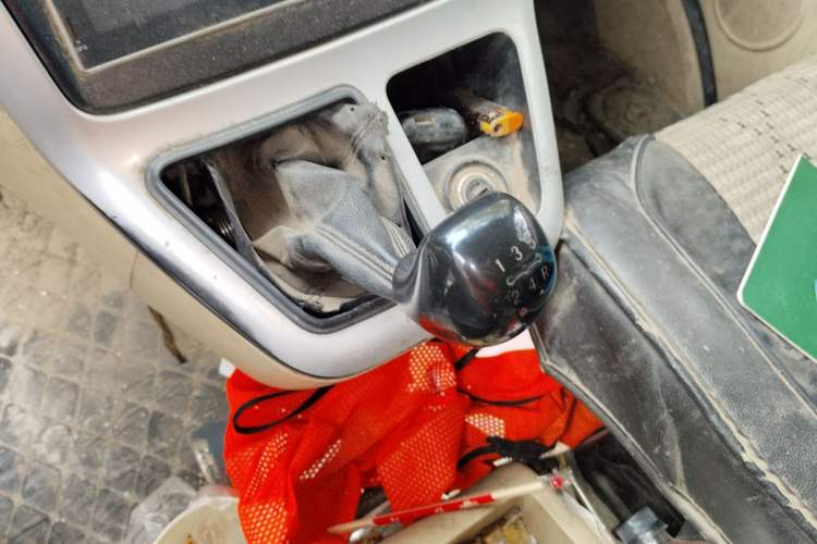 Used CHANGAN KAICHENG Ruixing M90 2016 2.0L Standard Version 4G94S Gear Lever