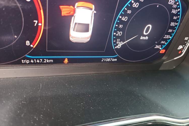 Used Volkswagen Sagitar 2022 280TSI DSG Flyover Edition Odometer Close Up