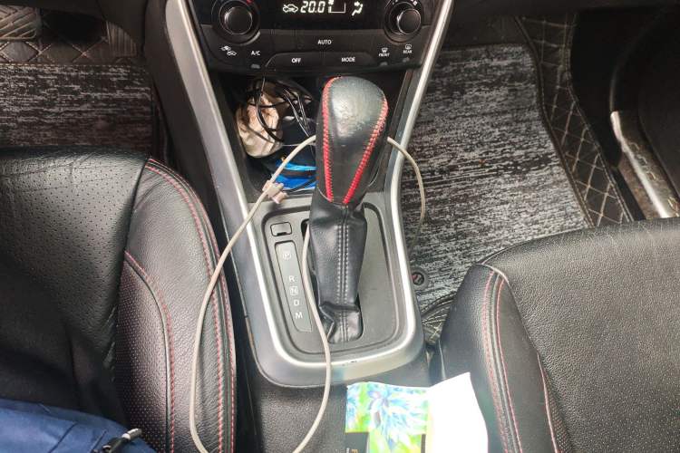 Used Suzuki S-Cross 2015 1.4T Automatic Two-Wheel Drive Prestige Model
