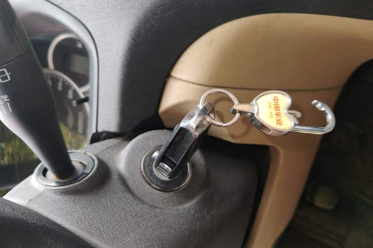 Used JMC Yusheng S350 2011 2.4T Two-Wheel-Drive Luxury 5-Seater