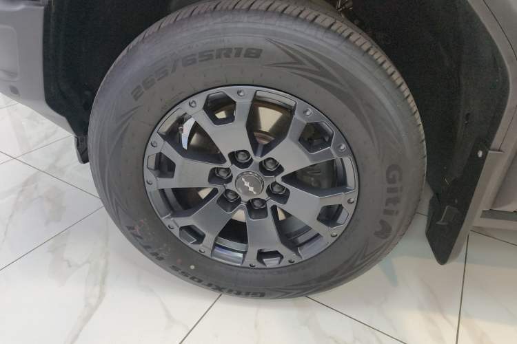 Used Formula Leopard 5 2023 Cloud Ride Flagship Edition Left Front Wheel Hub