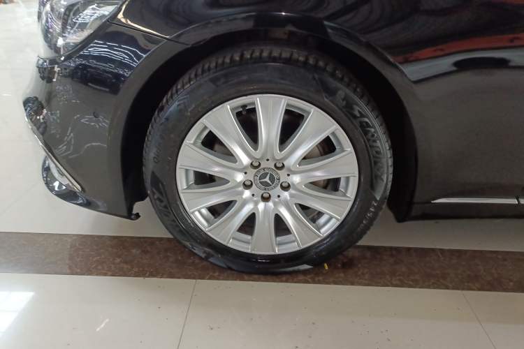 Used Mercedes-Benz S-Class 2014 S 320 L Business Model