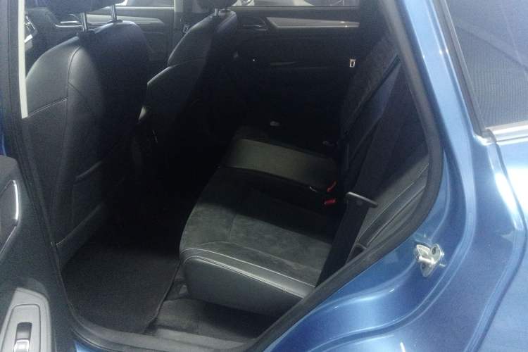 Used Roewe RX5 New Energy 2017 eRX5 50T Hybrid Connected Prestige Flagship Edition