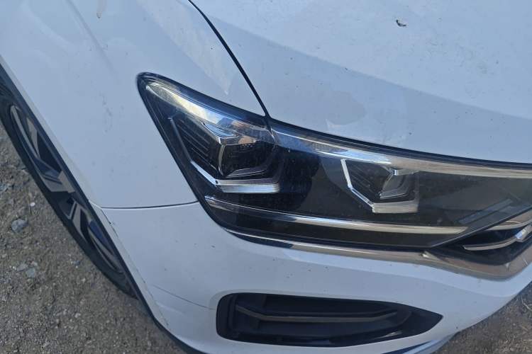 Used Volkswagen Tayron 2021 330TSI Two-Wheel Drive Luxury Smart Connectivity Version Right Front Headlight