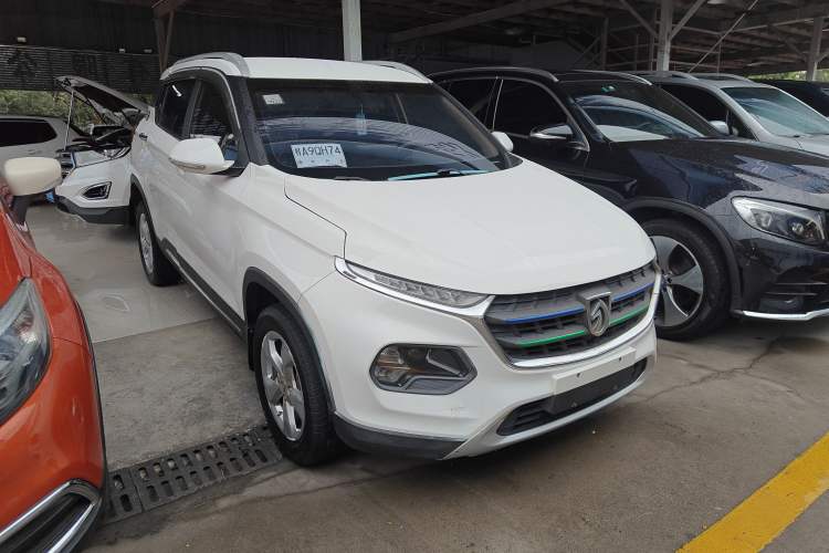 Used Baojun 510 2017 1.5L Automatic Fashion Model
