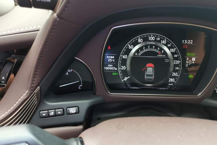 Used Lexus LS 2020 500h Excellence Edition China VI standard