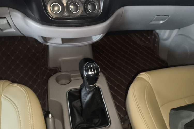 Used FORTHING Lingzhi 2019 Facelifted M3L 1.6L 7-Seater Standard Model
