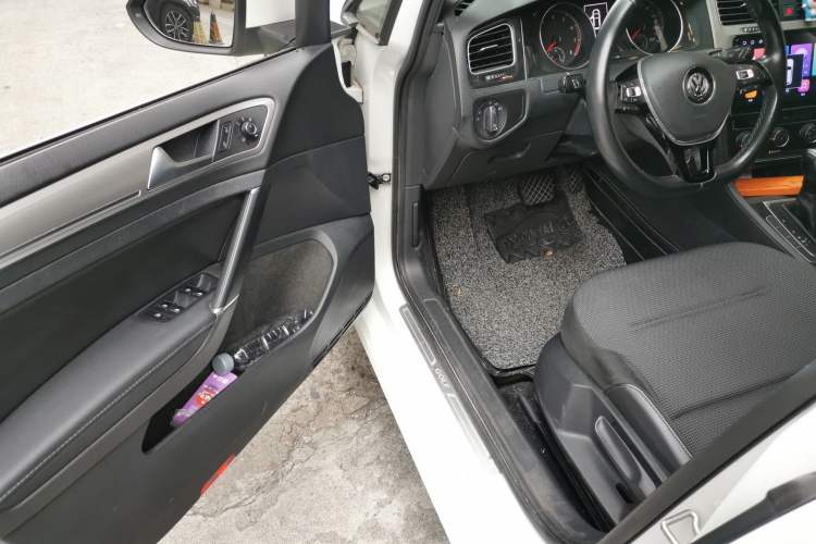 Used Volkswagen Golf 2018 1.6L Automatic Comfort Model