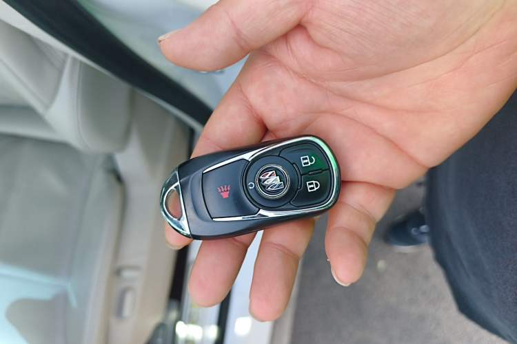 Used Buick GL8 2023 Land Executive Class Comfort Model