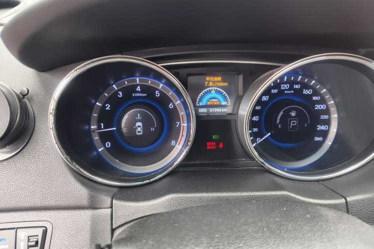 Used Hyundai Sonata 2011 2.0L Automatic Luxury Edition
