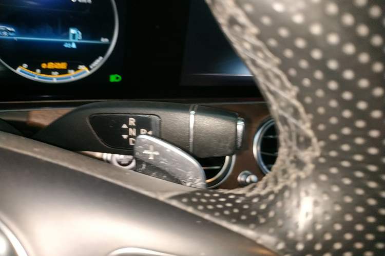 Used Mercedes-Benz E-Class 2016 E 300 L Stylish Model
