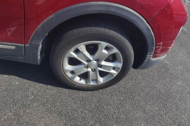 Used CHANGAN CS15 2016 1.5L Automatic Fashion Edition Right Front Wheel Hub