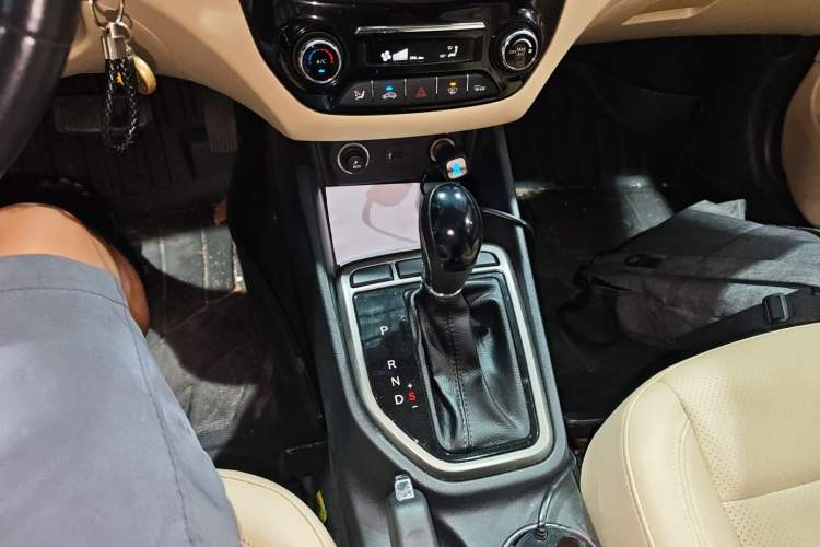 Used CHANGAN Eado 2016 1.6L Automatic Trend Model Gear Lever