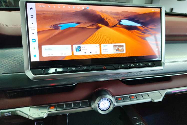 Used Tank 700 New Energy 2024 Hi4-T Extreme Edition Audio And AC Panel