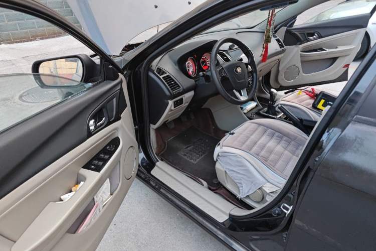 Used Bestune B50 2013 1.6L manual Comfort trim level
