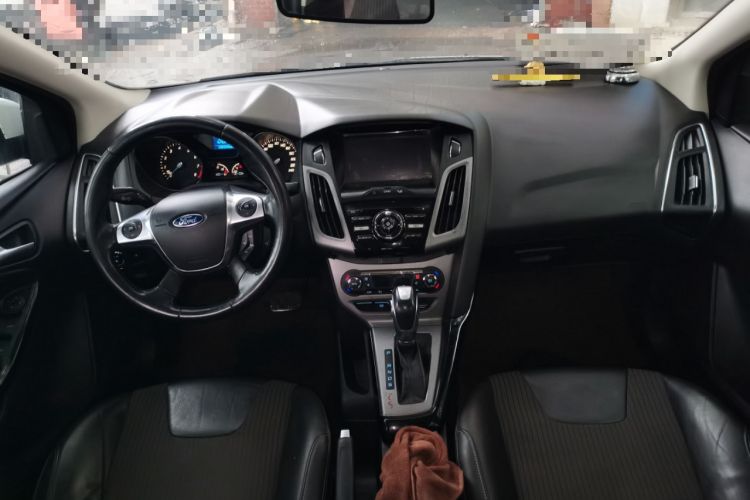 Used Ford Focus 2012 Sedan 1.6L Automatic Fashion Edition