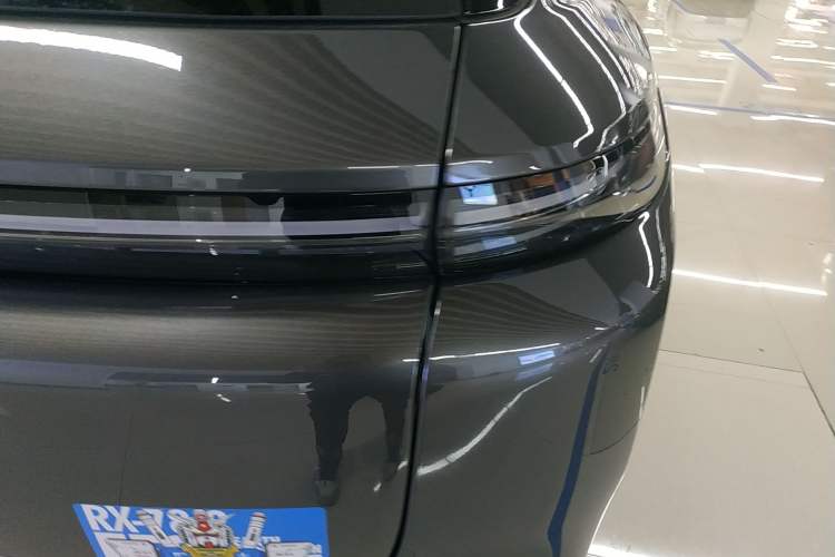 Used Li Auto L8 2023 Pro Model
