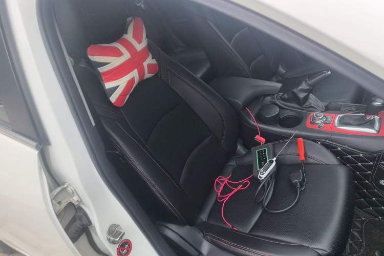 Used Mazda 3 Axela 2016 Sedan 1.5L Automatic Comfort Model Right Front Seat