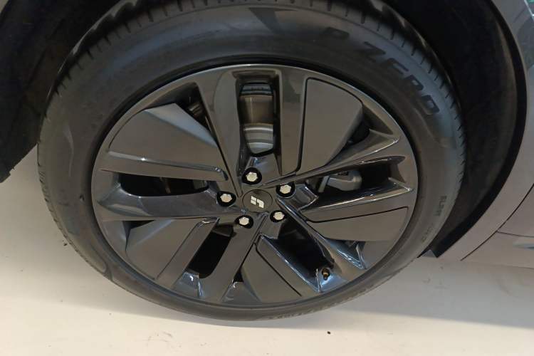 Used Li Auto L9 2022 Max model