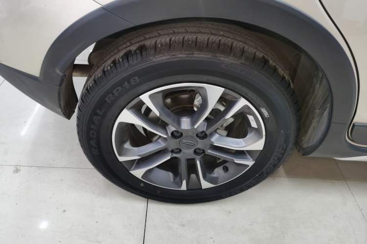 Used Geely Auto Vision X3 2020 1.5L CVT Luxury Model Right Rear Wheel Hub