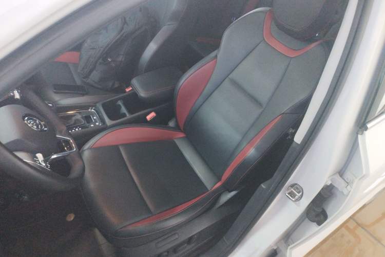 Used Skoda Karoq 2022 TSI280 Prestige Edition Left Front Seat