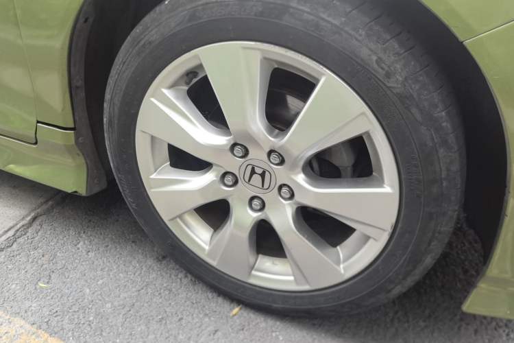 Used Honda Jade 2013 1.8L automatic Comfort version 5 seats
