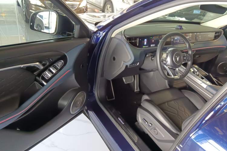 Used VOYAH FREE 2021 Four-Wheel Drive Standard All-Electric Exclusive Luxury Package