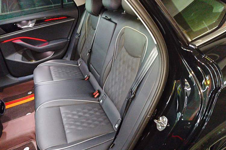 Used Volkswagen Magotan 2026 380TSI DSG Prestige Package—Daimai Package Interior 4