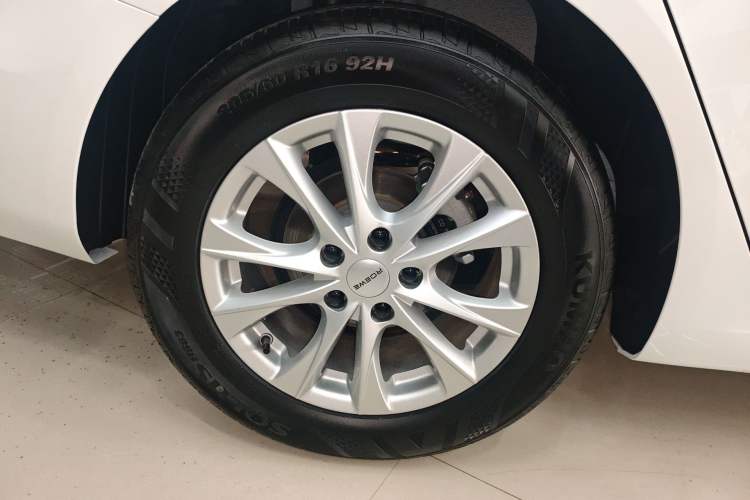 Used Roewe i5 2023 1.5L Manual Comfort Edition