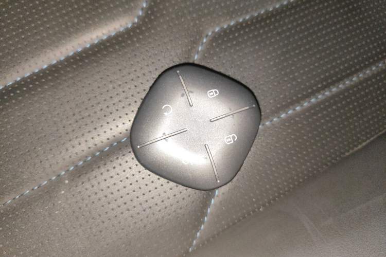 Used JETOUR Shanhai L6 2024 1.5TD DHT ULTRA