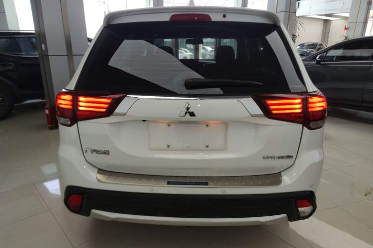 Used Mitsubishi Outlander 2018 2.4L 4x4 Elite Edition 5 Seats
