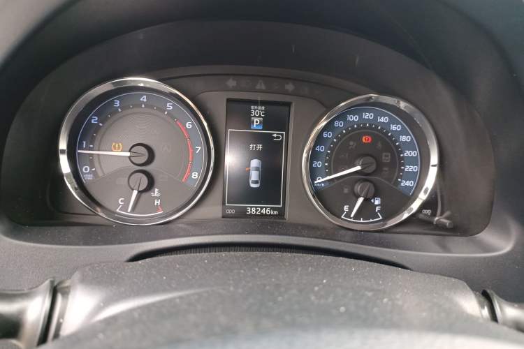 Used Toyota Levin 2018 185T CVT Luxury Edition China V Standard Odometer Close Up