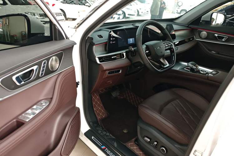 Used Chery Tiggo 8 PRO 2024 Champion Edition 290T Two-Wheel Drive Peak Version 5 Seats Driver Seat