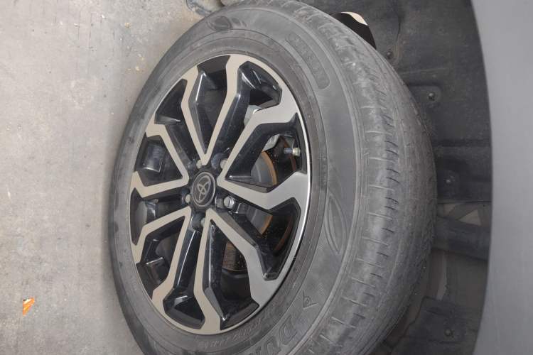 Used Toyota FRONTLANDER 2022 2.0L CVT Luxury Edition