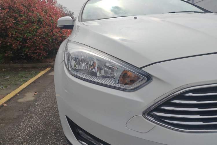 Used Ford Focus 2015 Sedan 1.6L Automatic Trend Model