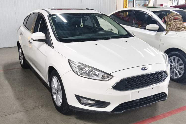 Used Ford Focus 2018 Hatchback Classic 1.6L Automatic Trendy SmartDrive Edition