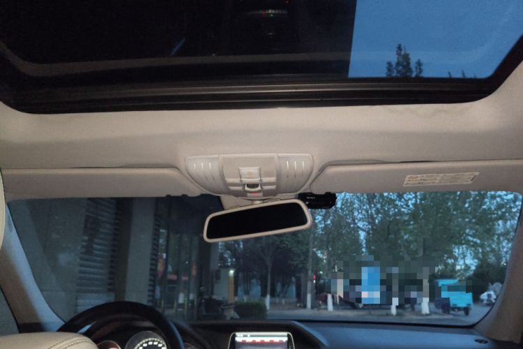 Used Mercedes-Benz E-Class 2014 E 260 L Headliner