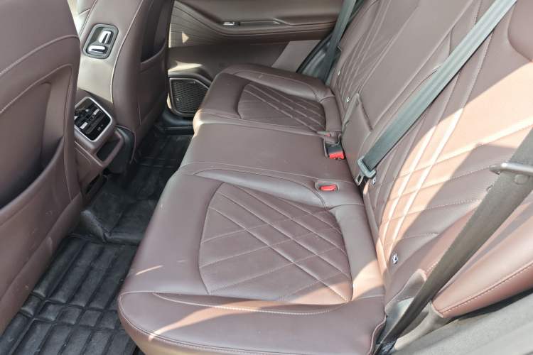 Used Chery Tiggo 8 PRO 2024 Champion Edition 390T Two-Wheel Drive Peak Version 5 Seats