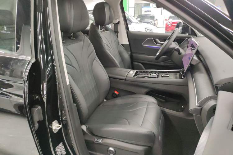 Used Chery Fengyun T9 2024 120 Long-Range Luxury Version 5 Seats Lithium Iron Phosphate
